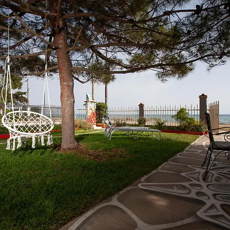 The Great Wave Beachfront House Nea Plagia Sozopoli Exteriér fotografie