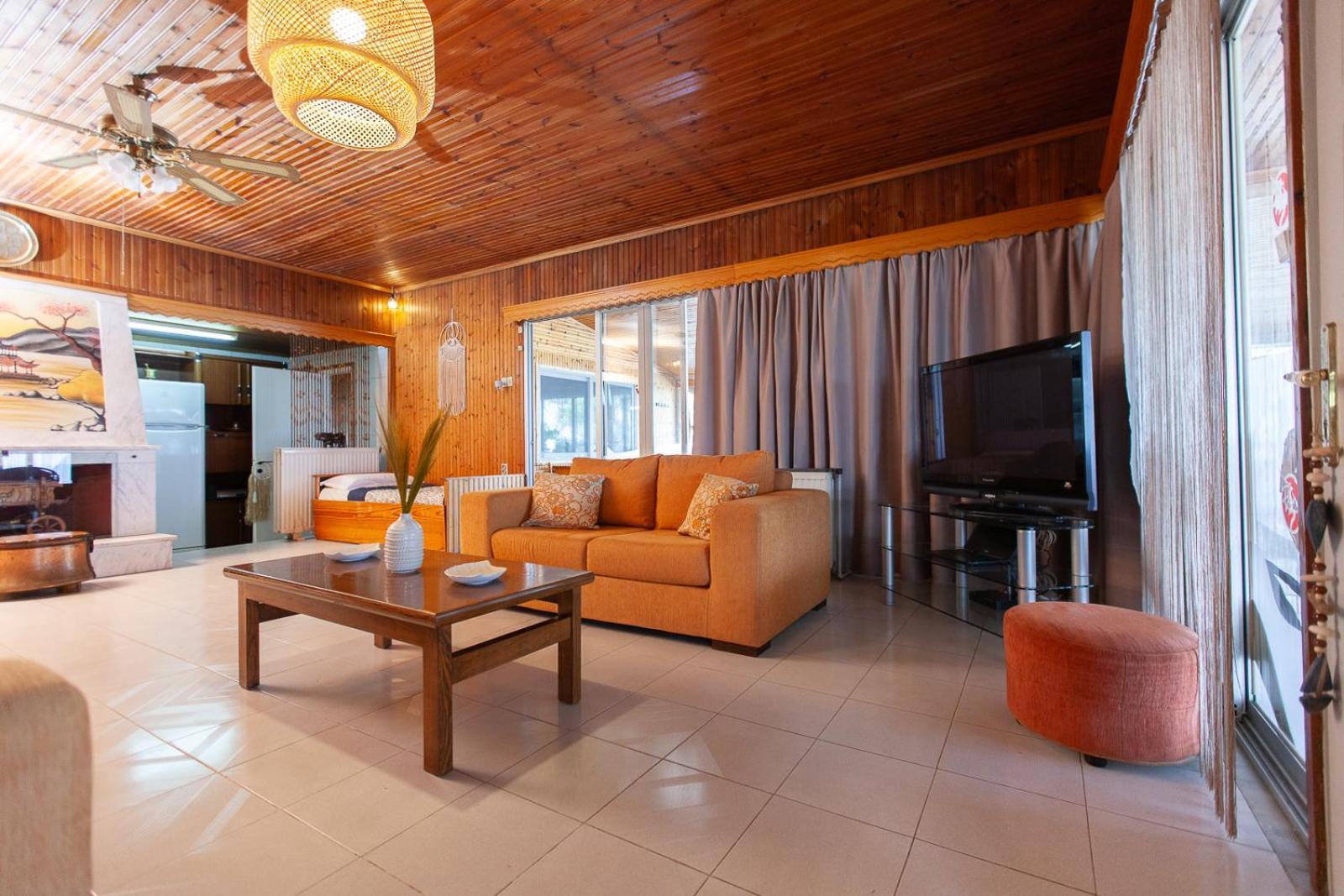 Σπίτι διακοπών The Great Wave Beachfront House Nea Plagia *